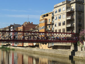 Sant Jordi 2015 a Girona. Estenem Poesia, per &Ograve;mnium Giron&egrave;s 