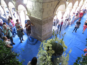 Temps de Flors 2015. Decoraci&oacute; floral del claustre de la Catedral