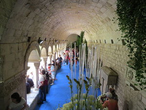 Temps de Flors 2015. Decoraci&oacute; floral del claustre de la Catedral