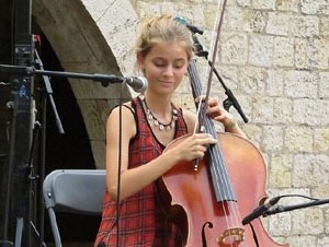 Und&agrave;rius, festival d'estiu de Girona de cultura popular i tradicional. Activitats musicals