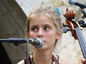 Und&agrave;rius, festival d'estiu de Girona de cultura popular i tradicional. Activitats musicals