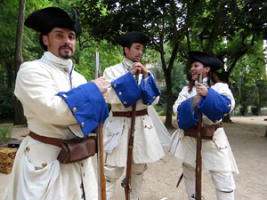 Und&agrave;rius, festival d'estiu de Girona de cultura popular i tradicional. Campament de la Guerra de Successi&oacute; als Jardins del doctor Figueras