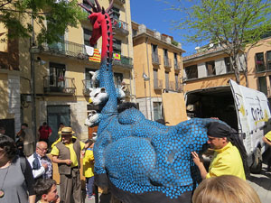 Festes de Primavera de Girona 2016. Penjada del Tarl&agrave;. La cercavila