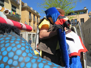 Festes de Primavera de Girona 2016. Penjada del Tarl&agrave;. La cercavila
