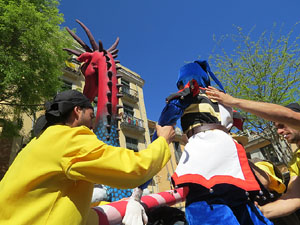 Festes de Primavera de Girona 2016. Penjada del Tarl&agrave;. La cercavila