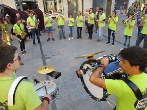 Festes de Primavera de Girona 2016. Cercavila de mulasses amb la Mula Baba i les Mulasses de Vilanova i la Geltr&uacute;