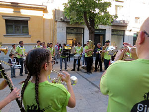 Festes de Primavera de Girona 2016. Cercavila de mulasses amb la Mula Baba i les Mulasses de Vilanova i la Geltr&uacute;