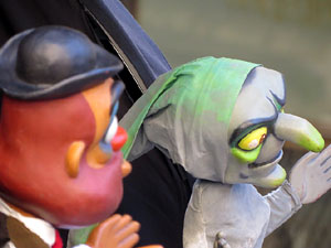 Festes de Primavera de Girona 2016. Cercavila de mulasses amb la Mula Baba i les Mulasses de Vilanova i la Geltr&uacute;