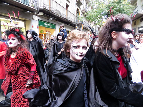 Festival de Llucifers i Satanassos. Cercavila a l'Argenteria