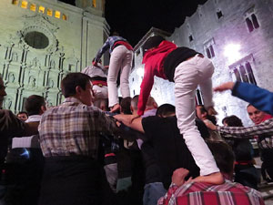 Fires 2015. Assaig de pilar de 4 a les escales de la Catedral pels Marrecs de Salt