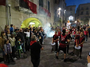 Fires 2015. Ball de la Cercavila del Preg&oacute; a la pla&ccedil;a del Vi