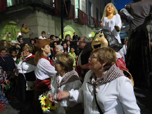 Fires 2015. Ball de la Cercavila del Preg&oacute; a la pla&ccedil;a del Vi