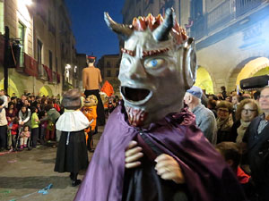 Fires 2015. Ball de la Cercavila del Preg&oacute; a la pla&ccedil;a del Vi