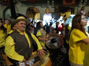Fires 2015. Ball de la Cercavila del Preg&oacute; a la pla&ccedil;a del Vi