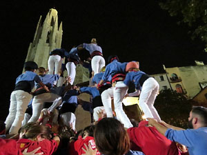 Fires 2015. Els castells de vig&iacute;lia, amb els Marrecs de Salt i Castellers de l'Alt Maresme
