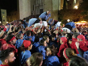 Fires 2015. Els castells de vig&iacute;lia, amb els Marrecs de Salt i Castellers de l'Alt Maresme