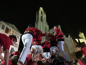 Fires 2015. Els castells de vig&iacute;lia, amb els Marrecs de Salt i Castellers de l'Alt Maresme