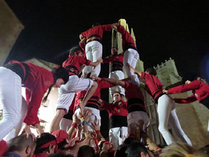 Fires 2015. Els castells de vig&iacute;lia, amb els Marrecs de Salt i Castellers de l'Alt Maresme