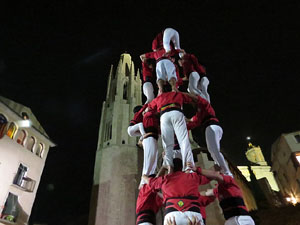 Fires 2015. Els castells de vig&iacute;lia, amb els Marrecs de Salt i Castellers de l'Alt Maresme