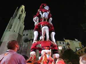 Fires 2015. Els castells de vig&iacute;lia, amb els Marrecs de Salt i Castellers de l'Alt Maresme