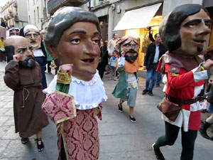 Fires 2015. Cercavila d'inici de Fires amb Fal&middot;lera Gironina, els gegants de Santa Eug&egrave;nia, els gegants de l'Esquerra del Ter, la Mula Baba i la Girona Marxing Band