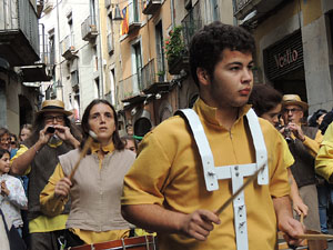 Fires 2015. Passejada pel Barri Vell amb els capgrossos de Girona