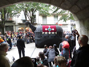 Fires 2015. Penjada del Tarl&agrave; a l'Argenteria amb la Mula Baba i la Girona Marxing Band