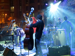 Girona10 2016. Actuaci&oacute; musical d'Hora de Joglar