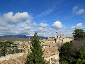 Itinerari de la Muralla. La torre i el portal dels Socors