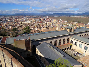 Itinerari de la Muralla. La torre i el portal dels Socors