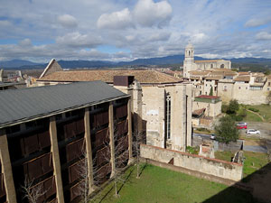 Itinerari de la Muralla. Des de la torre de Sant Dom&egrave;nec a la del Llamp