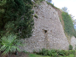 Itinerari de la Muralla. Des del baluard de Sant Crist&ograve;fol al portal de Sobreportes