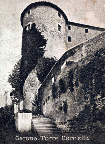 La torre Corn&egrave;lia, a l'inici de l'actual passeig Arqueol&ograve;gic. 1915-1925