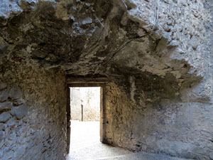 Itinerari de la Muralla. Muralles i defenses d'&egrave;poca romana (segle I aC i segle III dC)