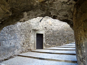 Itinerari de la Muralla. Muralles i defenses d'&egrave;poca romana (segle I aC i segle III dC)