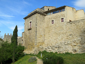 Itinerari de la Muralla. Muralles i defenses d'&egrave;poca romana (segle I aC i segle III dC)
