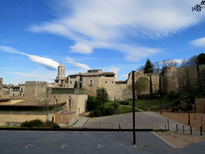 Itinerari de la Muralla. Muralles i defenses d'&egrave;poca romana (segle I aC i segle III dC)