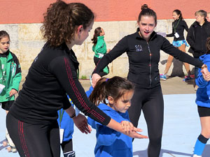 IV Jornada de l'Esport Femen&iacute; 2016 a la pla&ccedil;a Salvador Espriu, la de Francesc Calvet i Rubalcaba, i el riu Onyar