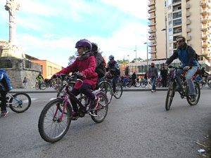 Bicicletada de Reis organitzada pel col&middot;lectiu Moute en bici