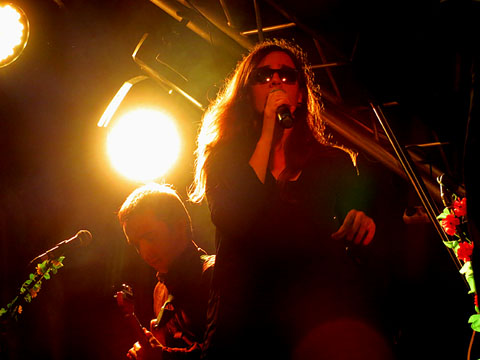 Actuaci&oacute; d'Afrochi Guawa a la pla&ccedil;a dels Ap&ograve;stols