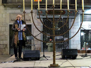 Nadal 2015 a Girona. Encesa de les llums de Hanukk&agrave; a la pla&ccedil;a del Vi