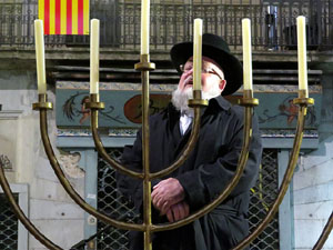 Nadal 2015 a Girona. Encesa de les llums de Hanukk&agrave; a la pla&ccedil;a del Vi