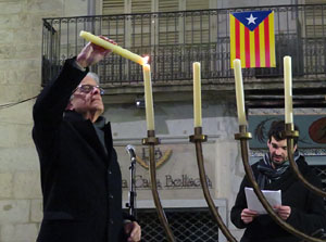 Nadal 2015 a Girona. Encesa de les llums de Hanukk&agrave; a la pla&ccedil;a del Vi