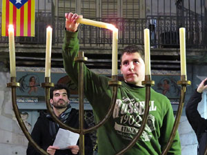 Nadal 2015 a Girona. Encesa de les llums de Hanukk&agrave; a la pla&ccedil;a del Vi