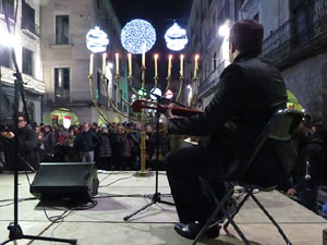 Nadal 2015 a Girona. Encesa de les llums de Hanukk&agrave; a la pla&ccedil;a del Vi