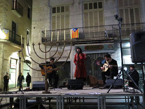 Nadal 2015 a Girona. Encesa de les llums de Hanukk&agrave; a la pla&ccedil;a del Vi