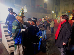 La Cavalcada de Reis 2016. Arribada a la pla&ccedil;a del Vi i rebuda de l'alcalde