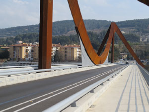 Ponts de Girona. El pont de l'Aurora en el l&iacute;mit dels barris de Pedret i Pont Major