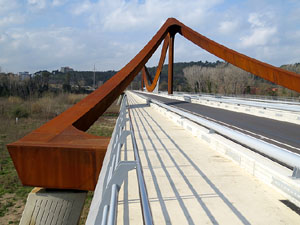 Ponts de Girona. El pont de l'Aurora en el l&iacute;mit dels barris de Pedret i Pont Major