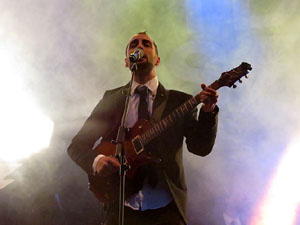 Sant Jordi 2016 a Girona. Concert de Sant Jordi amb Celtas Cortos, Blaumut i Ter&agrave;pia de Shock